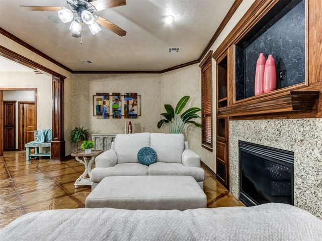 15409 Sugar Loaf Drive, Edmond, OK 73013