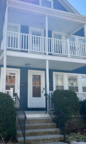 30 Clarence St, Everett, MA 02149