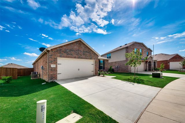 2308 Bermont Red Lane, Fort Worth, TX 76131