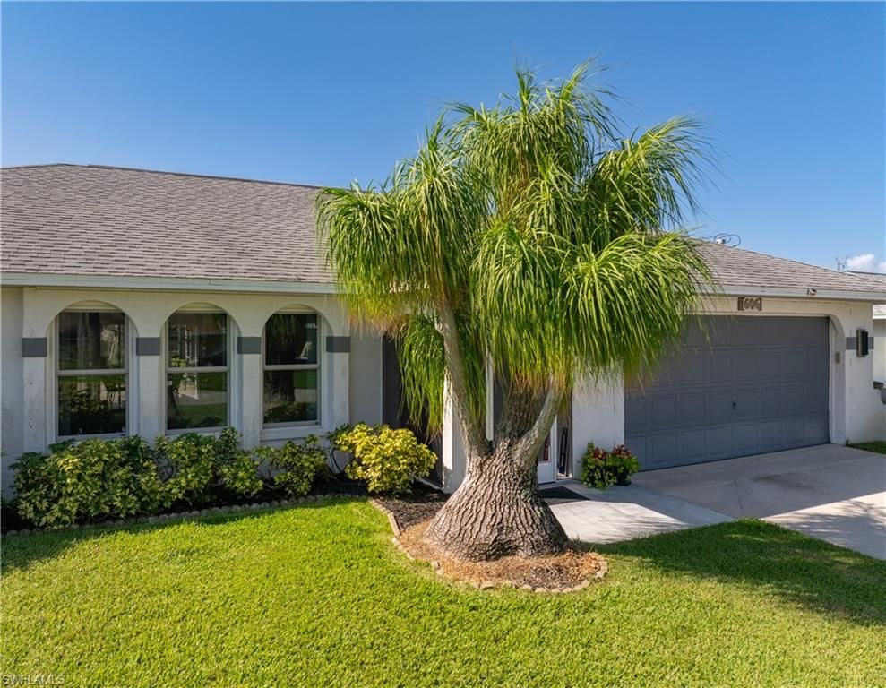 606 SE 15th ST, CAPE CORAL, FL 33990 — photo 2