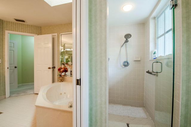 193 Thornton Drive, Palm Beach Gardens, FL 33418