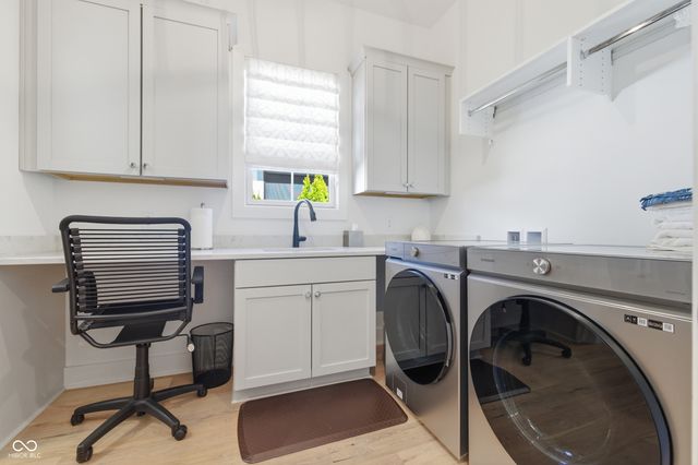 14991 Oak Hollow Lane W, Carmel, IN 46033