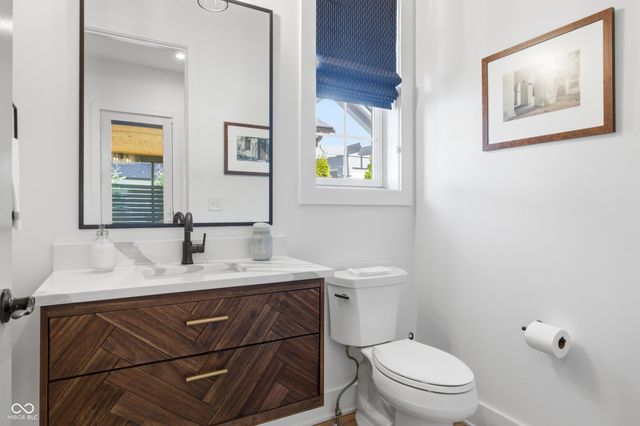 14991 Oak Hollow Lane W, Carmel, IN 46033