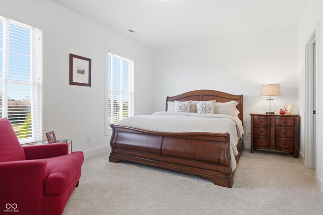 14991 Oak Hollow Lane W, Carmel, IN 46033