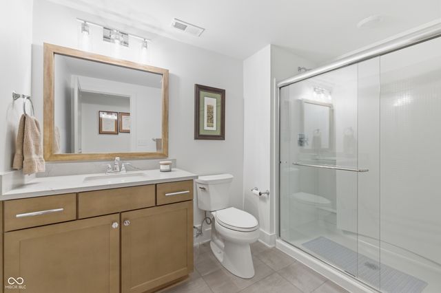 14991 Oak Hollow Lane W, Carmel, IN 46033