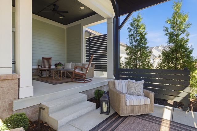 14991 Oak Hollow Lane W, Carmel, IN 46033