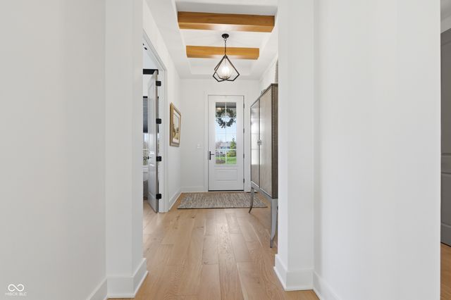 14991 Oak Hollow Lane W, Carmel, IN 46033