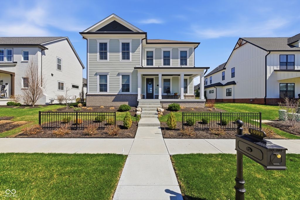 14991 Oak Hollow Lane W, Carmel, IN 46033