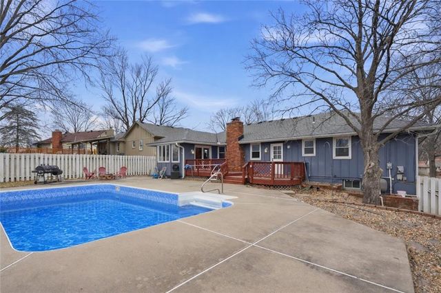 429 Pershing Street, Liberty, MO 64068