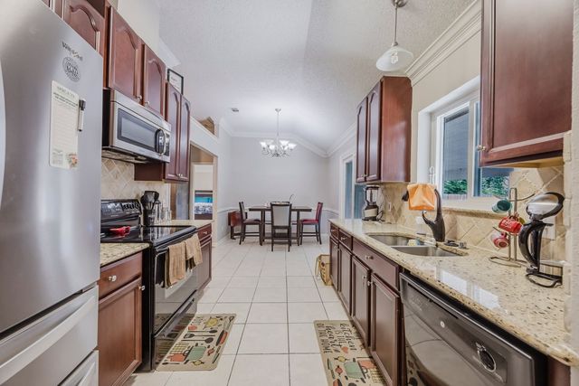 6508 Running Creek Drive, Arlington, TX 76001