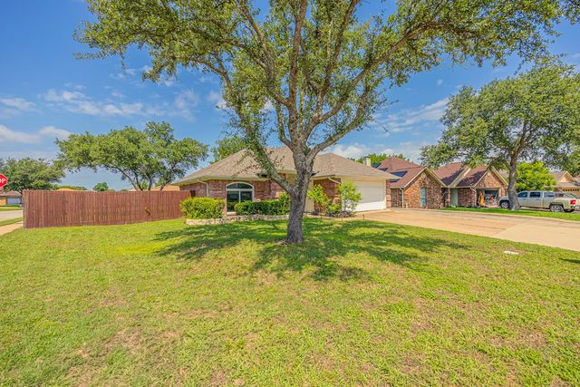 6508 Running Creek Drive, Arlington, TX 76001