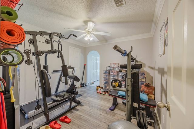 6508 Running Creek Drive, Arlington, TX 76001