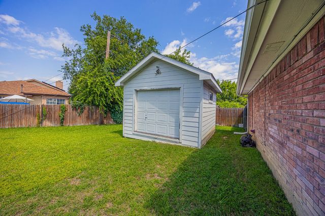 6508 Running Creek Drive, Arlington, TX 76001