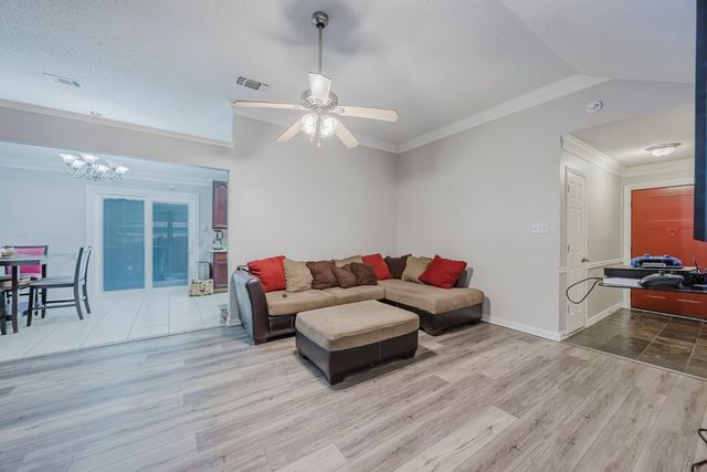 6508 Running Creek Drive, Arlington, TX 76001