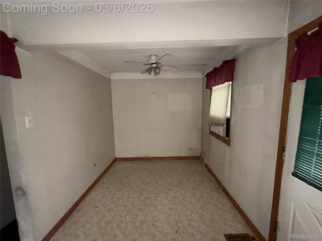 23101 Shakespeare Avenue, Eastpointe, MI 48021