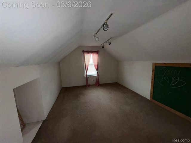 23101 Shakespeare Avenue, Eastpointe, MI 48021