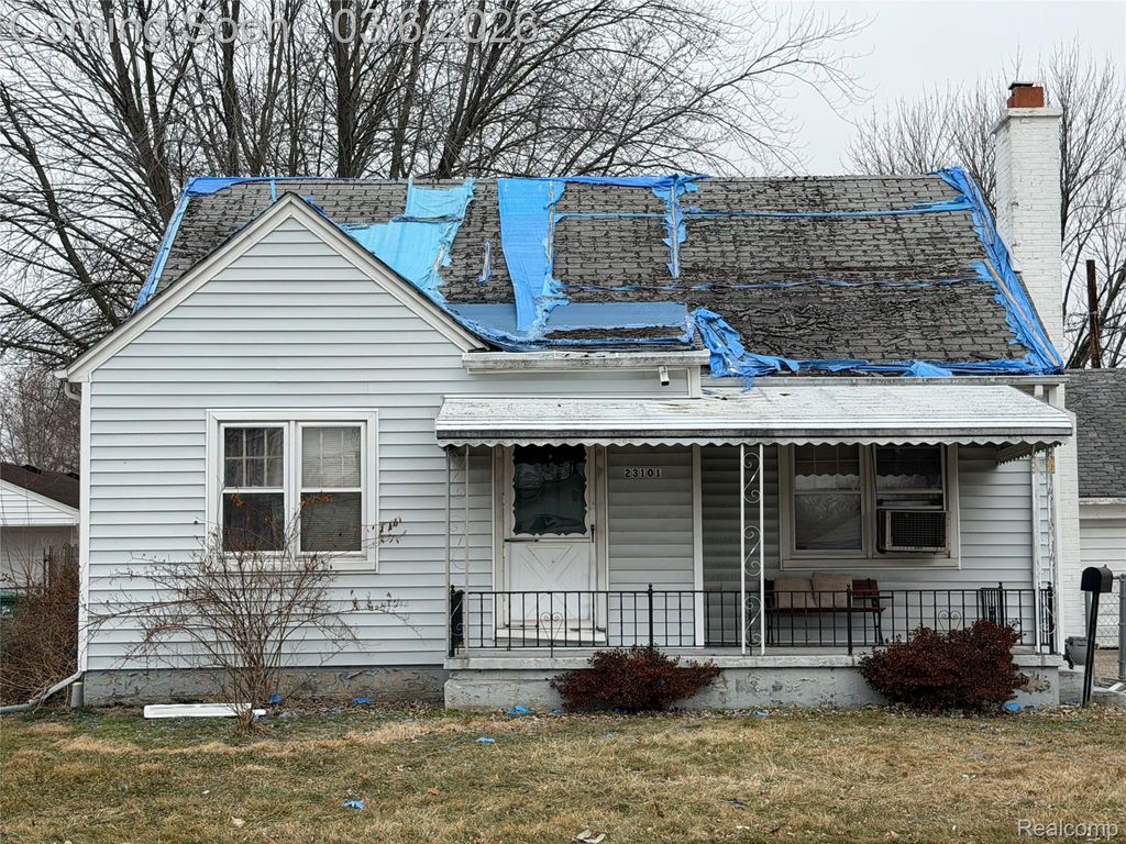 23101 Shakespeare Avenue, Eastpointe, MI 48021