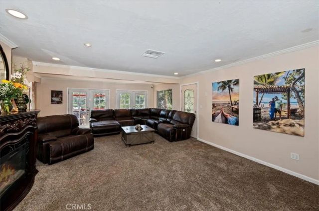 24288 Zurich Drive, Crestline, CA 92325