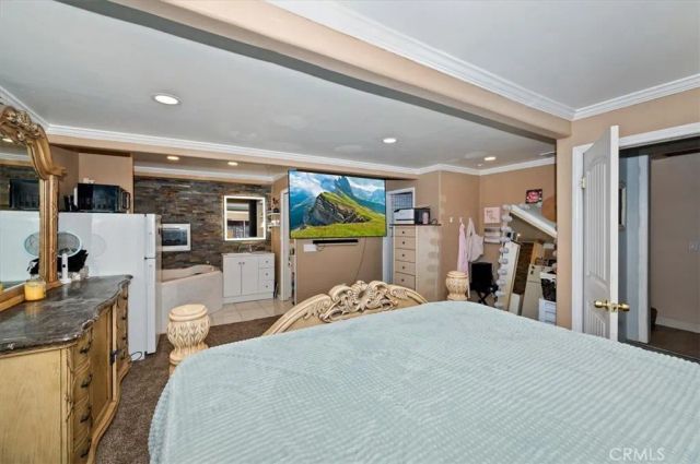 24288 Zurich Drive, Crestline, CA 92325
