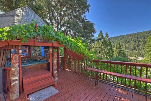 24288 Zurich Drive, Crestline, CA 92325