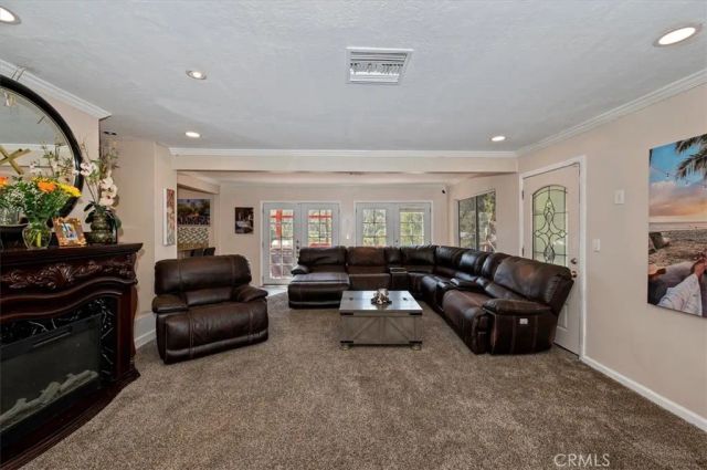 24288 Zurich Drive, Crestline, CA 92325