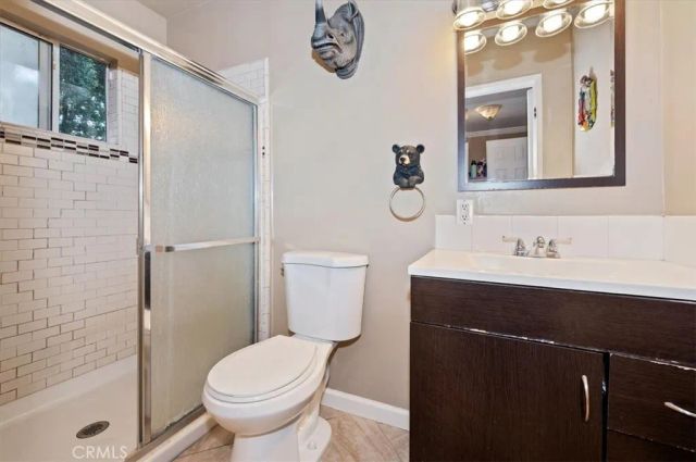 24288 Zurich Drive, Crestline, CA 92325