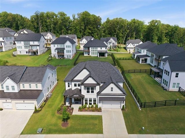 858 Keystone Drive, Woodstock, GA 30188