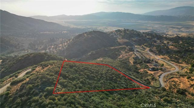 18000 Matterhorn Court, Tehachapi, CA 93561
