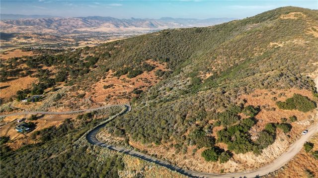 18000 Matterhorn Court, Tehachapi, CA 93561