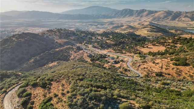 18000 Matterhorn Court, Tehachapi, CA 93561