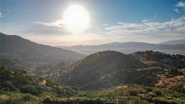 18000 Matterhorn Court, Tehachapi, CA 93561