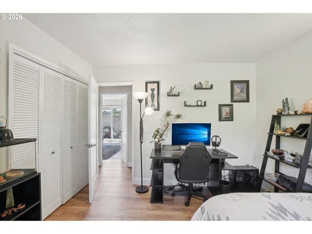 13857 Se RUST Way, Damascus, OR 97089