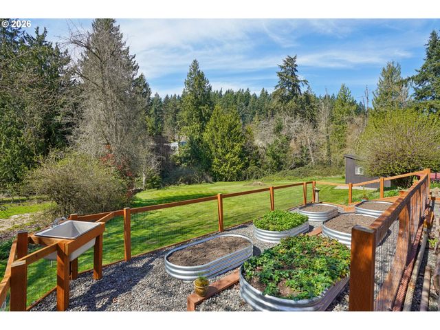 13857 Se RUST Way, Damascus, OR 97089