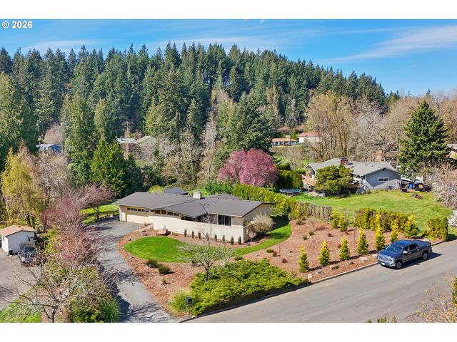 13857 Se RUST Way, Damascus, OR 97089