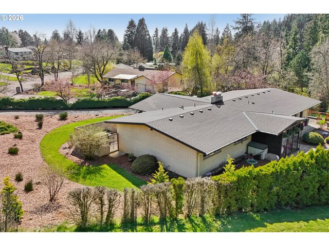 13857 Se RUST Way, Damascus, OR 97089