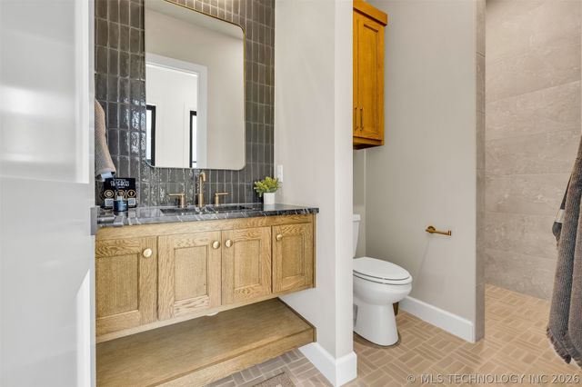 17254 E White Tail Cove, Owasso, OK 74055