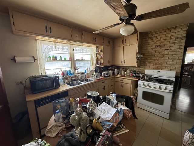 1308 Colgrove Avenue, Kalamazoo, MI 49048