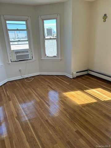 100 Merrick Road, Lynbrook, NY 11563