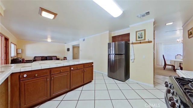 814 Lisa Street, Palmdale, CA 93551