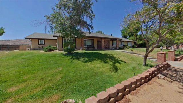 814 Lisa Street, Palmdale, CA 93551