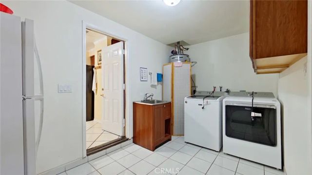 814 Lisa Street, Palmdale, CA 93551