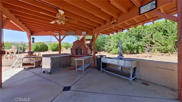 814 Lisa Street, Palmdale, CA 93551