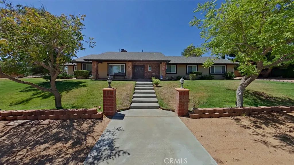 814 Lisa Street, Palmdale, CA 93551