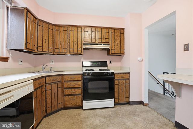 1201 LOG COLLEGE DR, Warminster, PA 18974