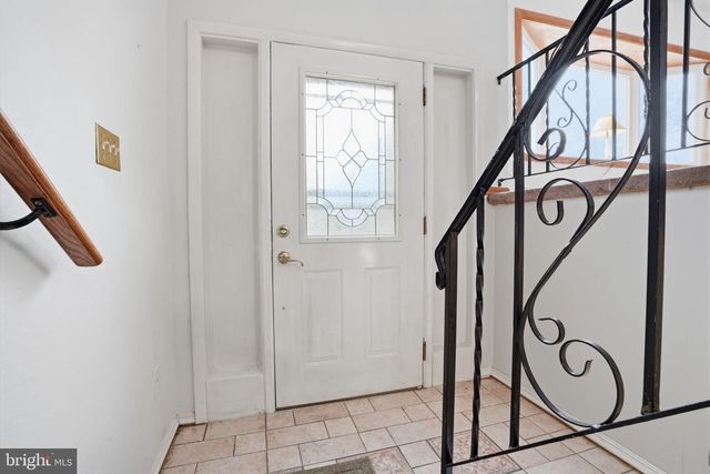 1201 LOG COLLEGE DR, Warminster, PA 18974