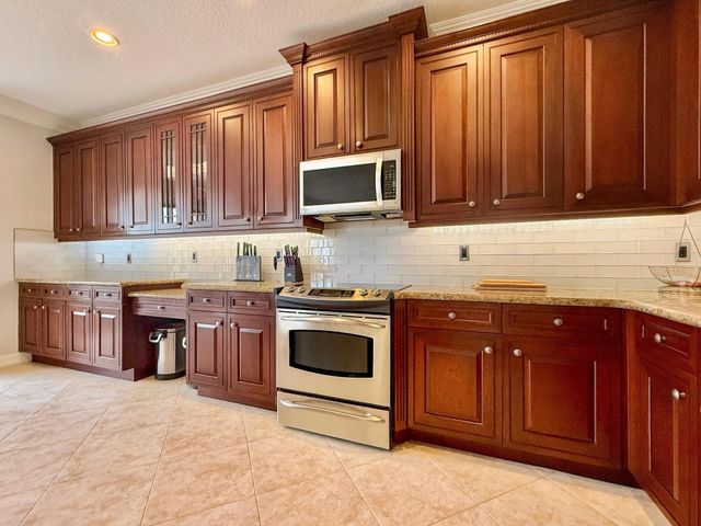 8808 Morgan Landing Way, Boynton Beach, FL 33473