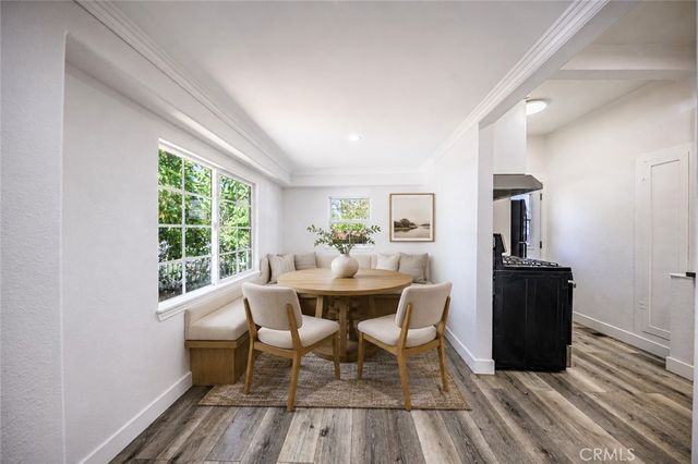 566 Oak Street, Glendale, CA 91204