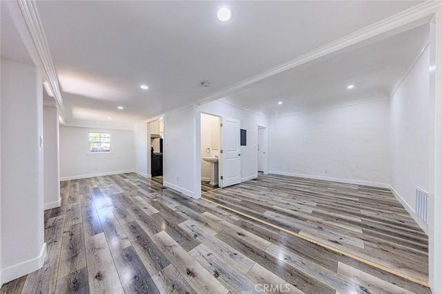 566 Oak Street, Glendale, CA 91204