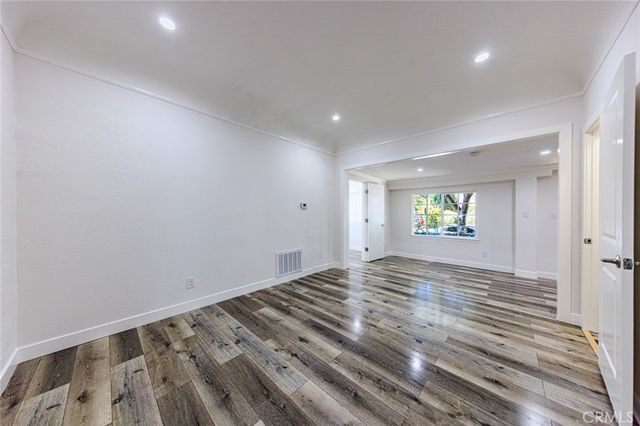 566 Oak Street, Glendale, CA 91204
