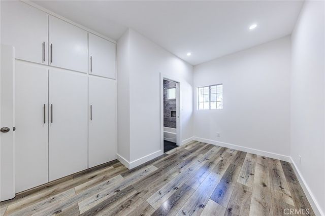566 Oak Street, Glendale, CA 91204